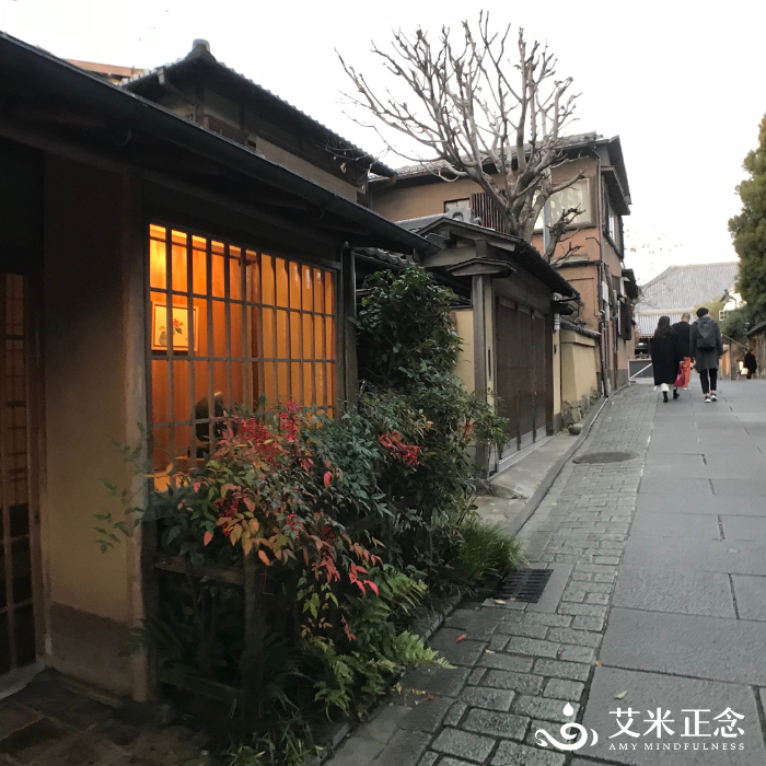 艾米正念_漠視你的情緒，將會拖垮你的人生